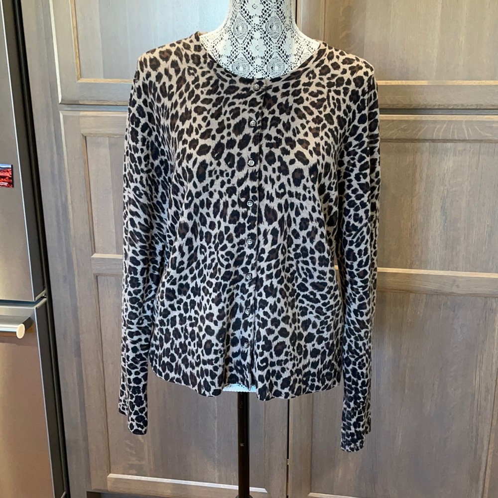 100% cashmere sweater